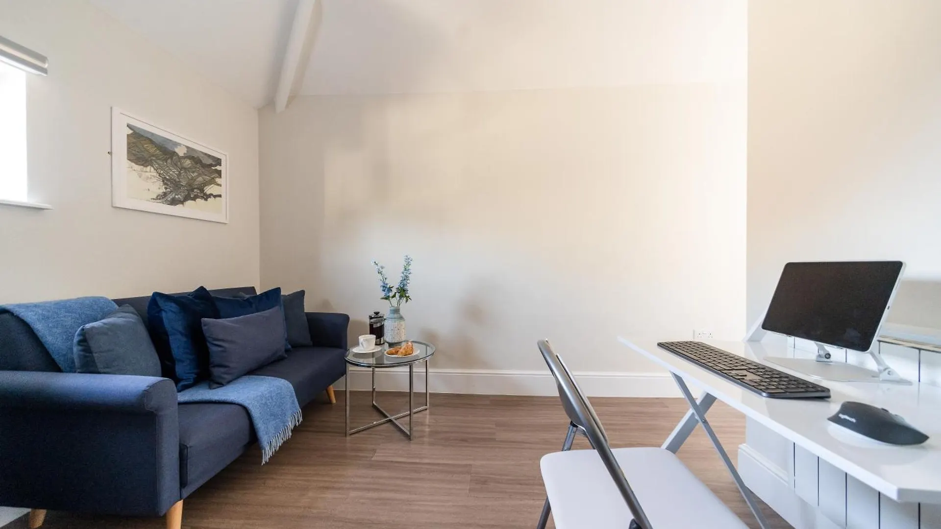 Howard Gardens - 1 Bedroom Apartment In Cardiff City Centre 영국
