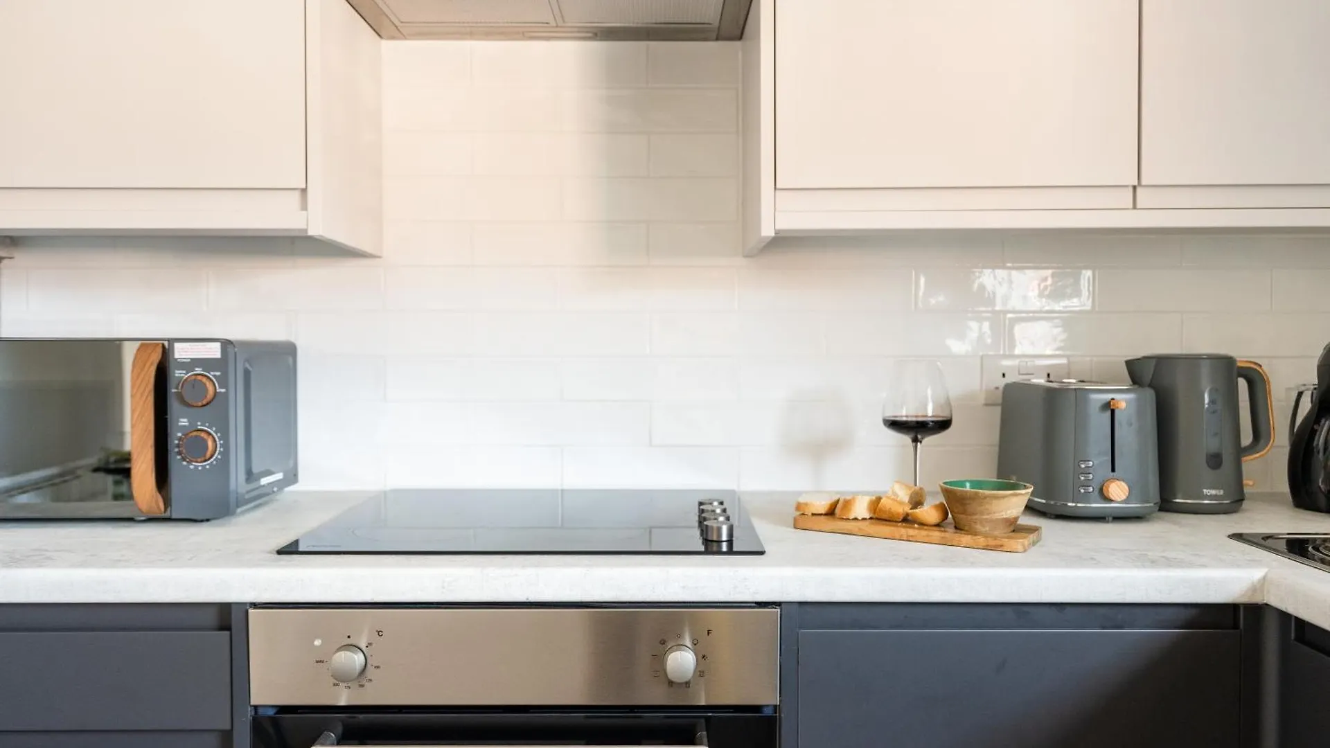 Howard Gardens - 1 Bedroom Apartment In Cardiff City Centre