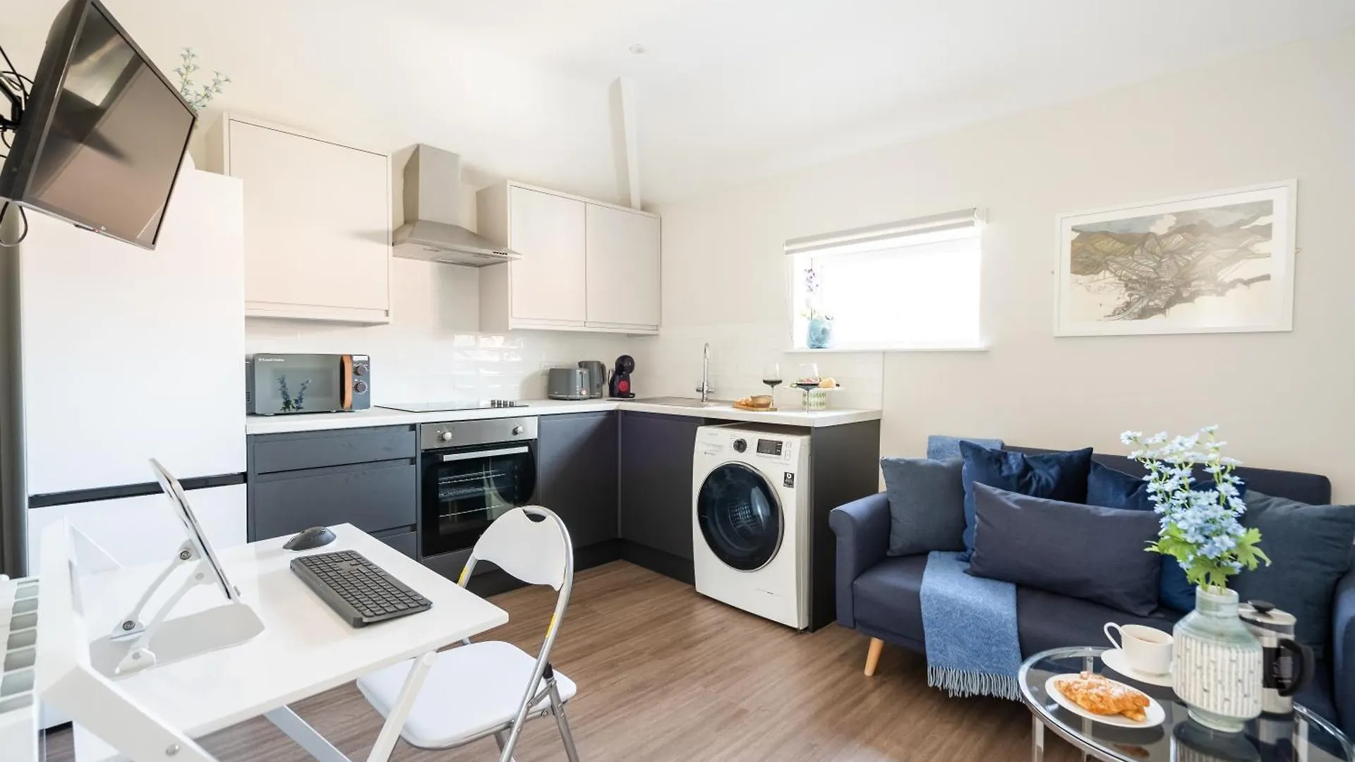 Howard Gardens - 1 Bedroom Apartment In Cardiff City Centre